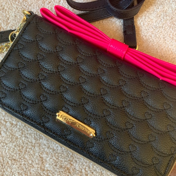 SOLD Betsey Johnson Crossbody - Picture 3 of 5